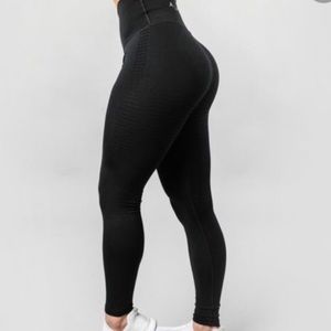 Alphalete Black Halo Leggings